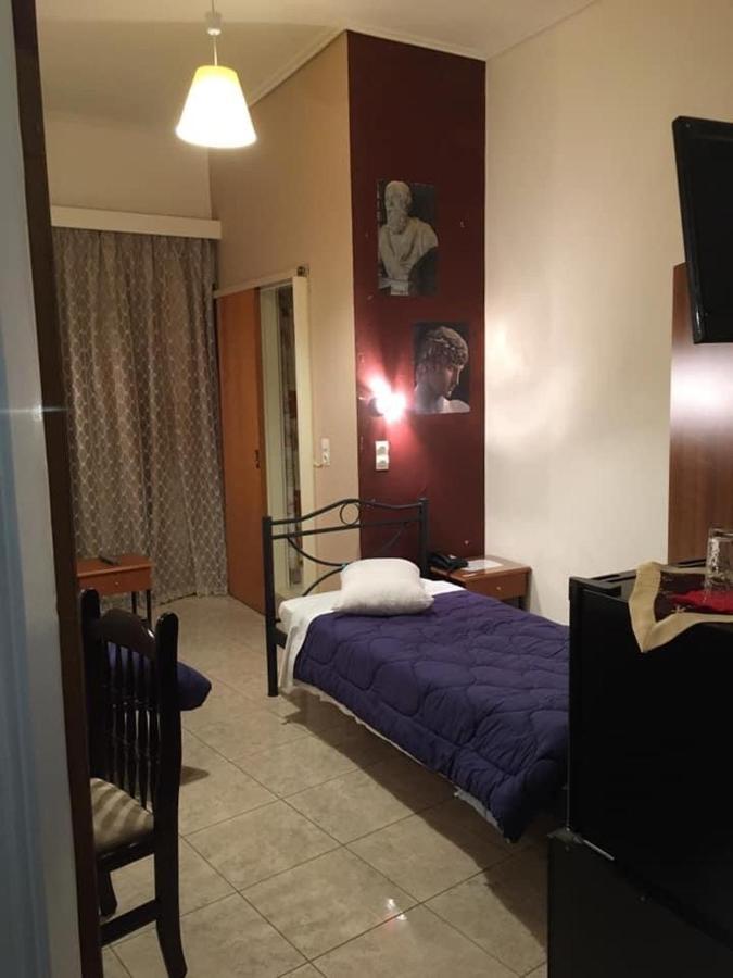 Hotel George Каламата Экстерьер фото