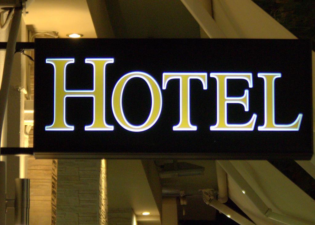 Hotel George Каламата Экстерьер фото