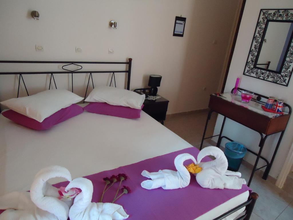 Hotel George Каламата Экстерьер фото